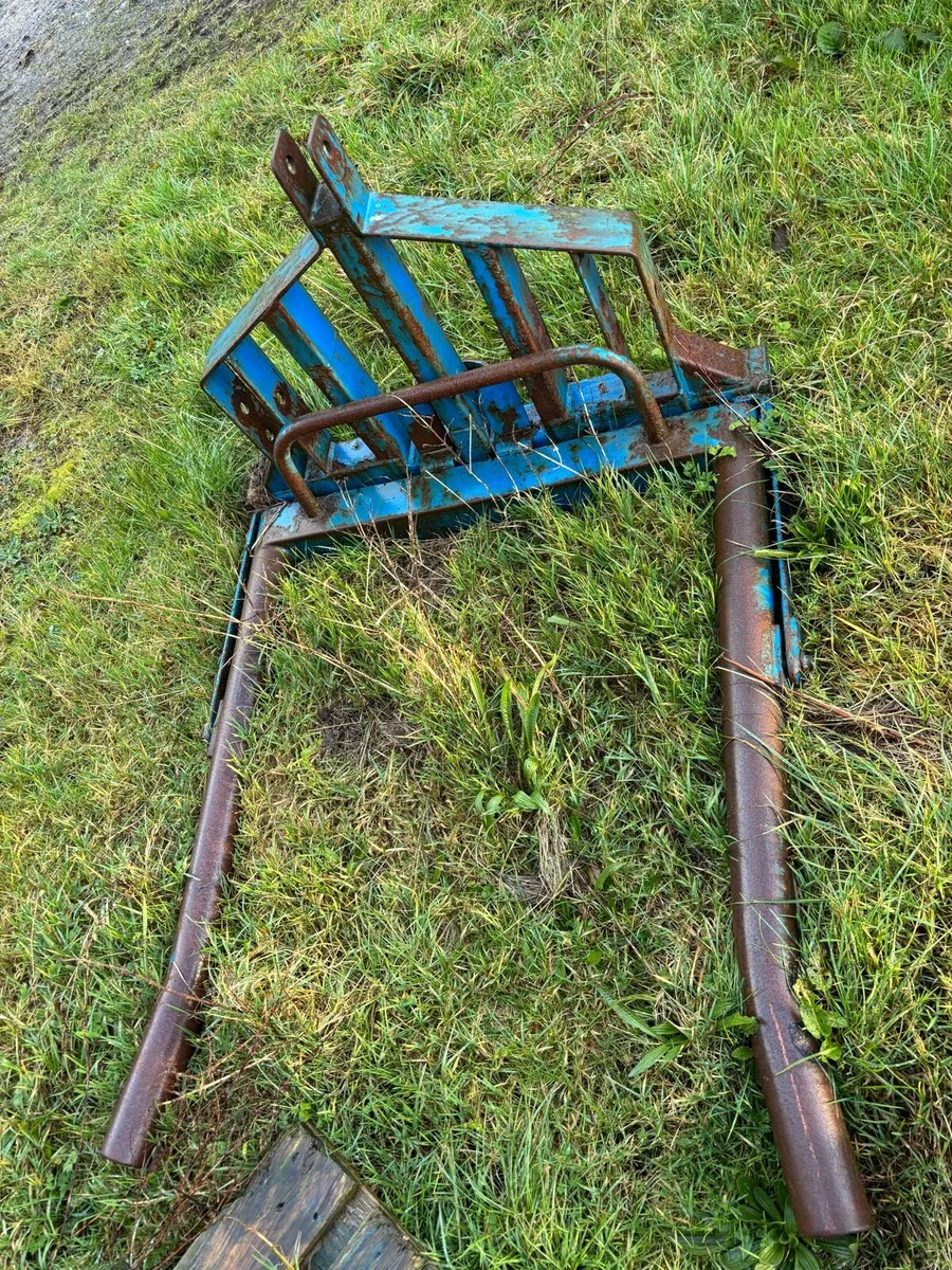 bale handler - Image 1