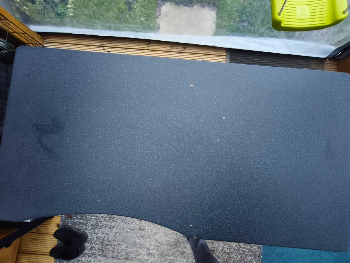 Study desk - Image 3