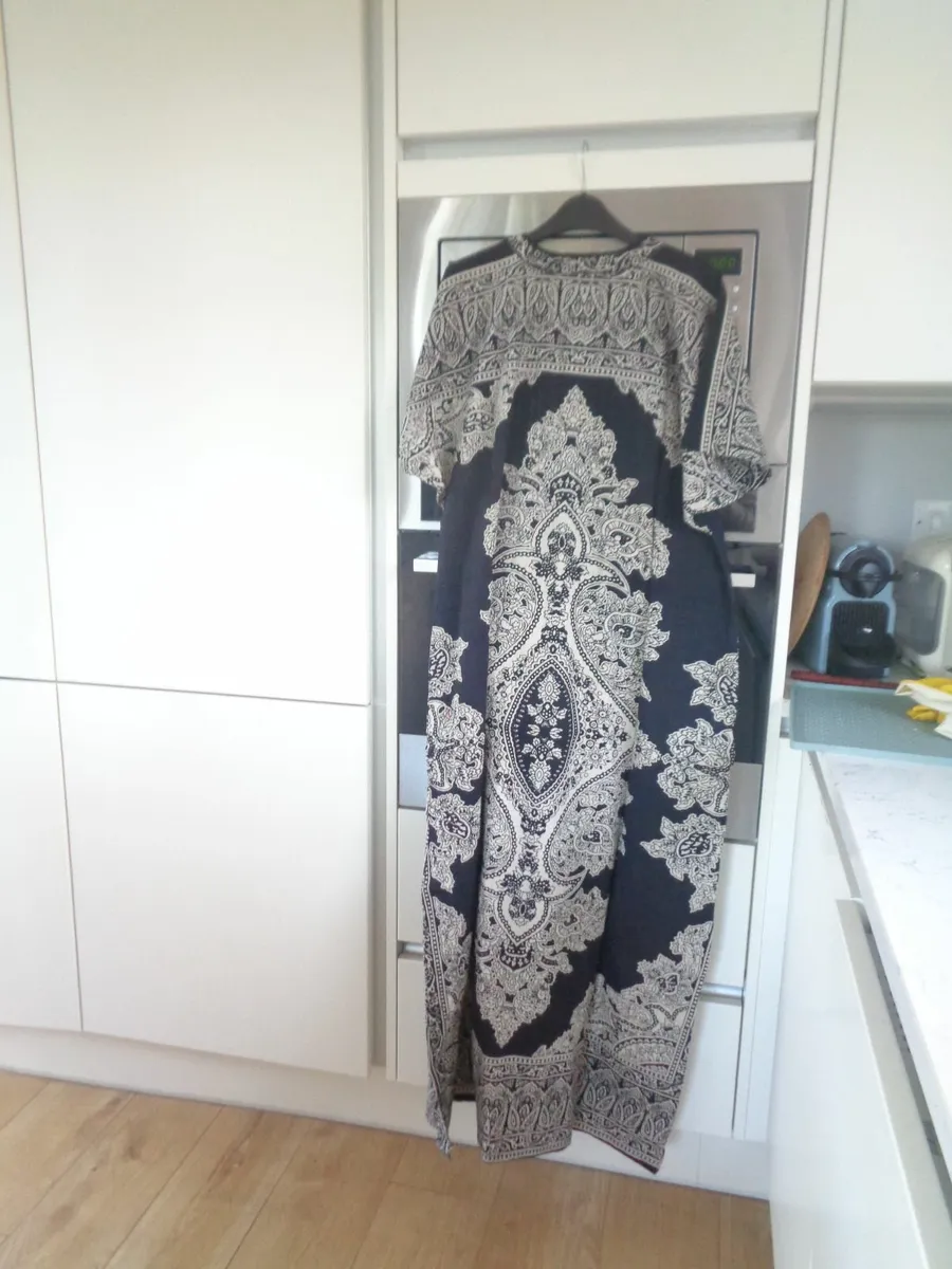 Kaftan for Sale - Image 3