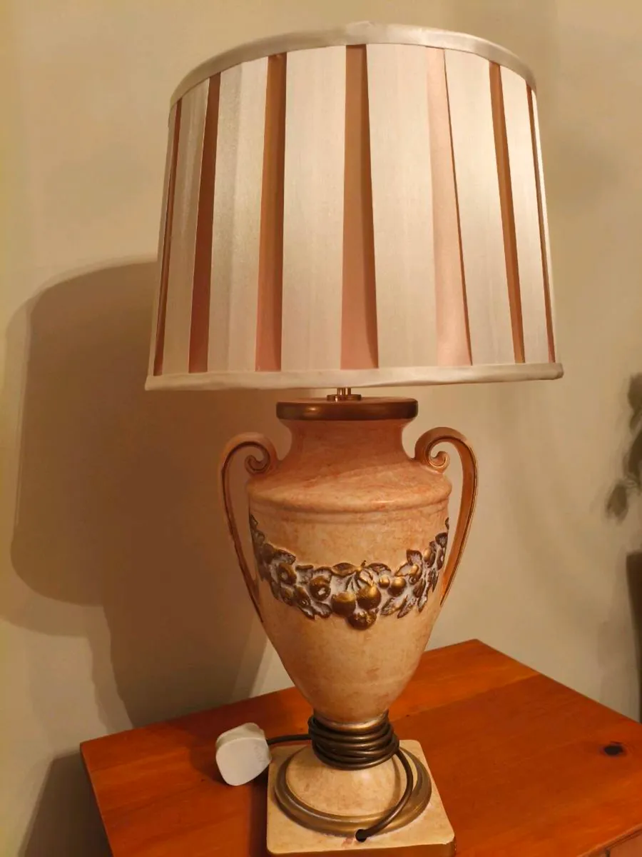Beautiful lamp 35 new - Image 2