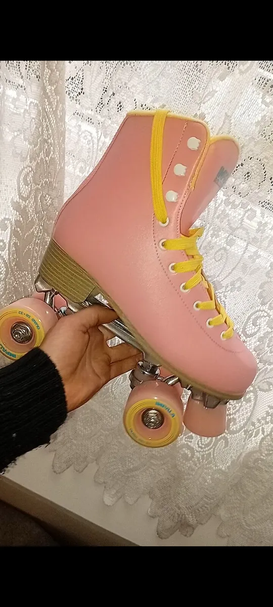 Impala Rollerskates - Image 1