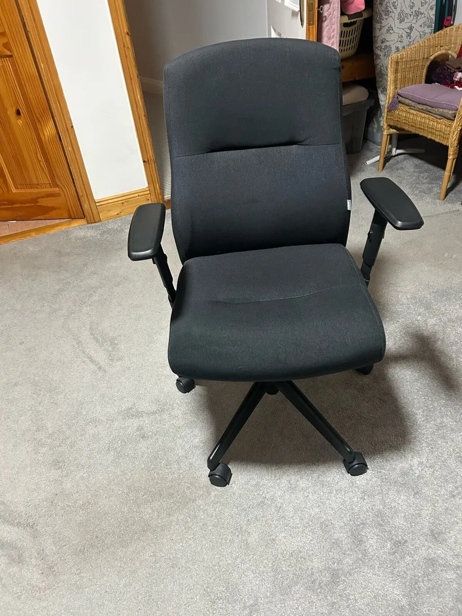 Office Chair - Image 1