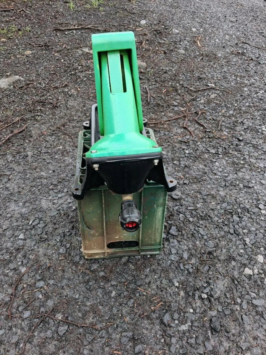 Pasture Pump - Image 1