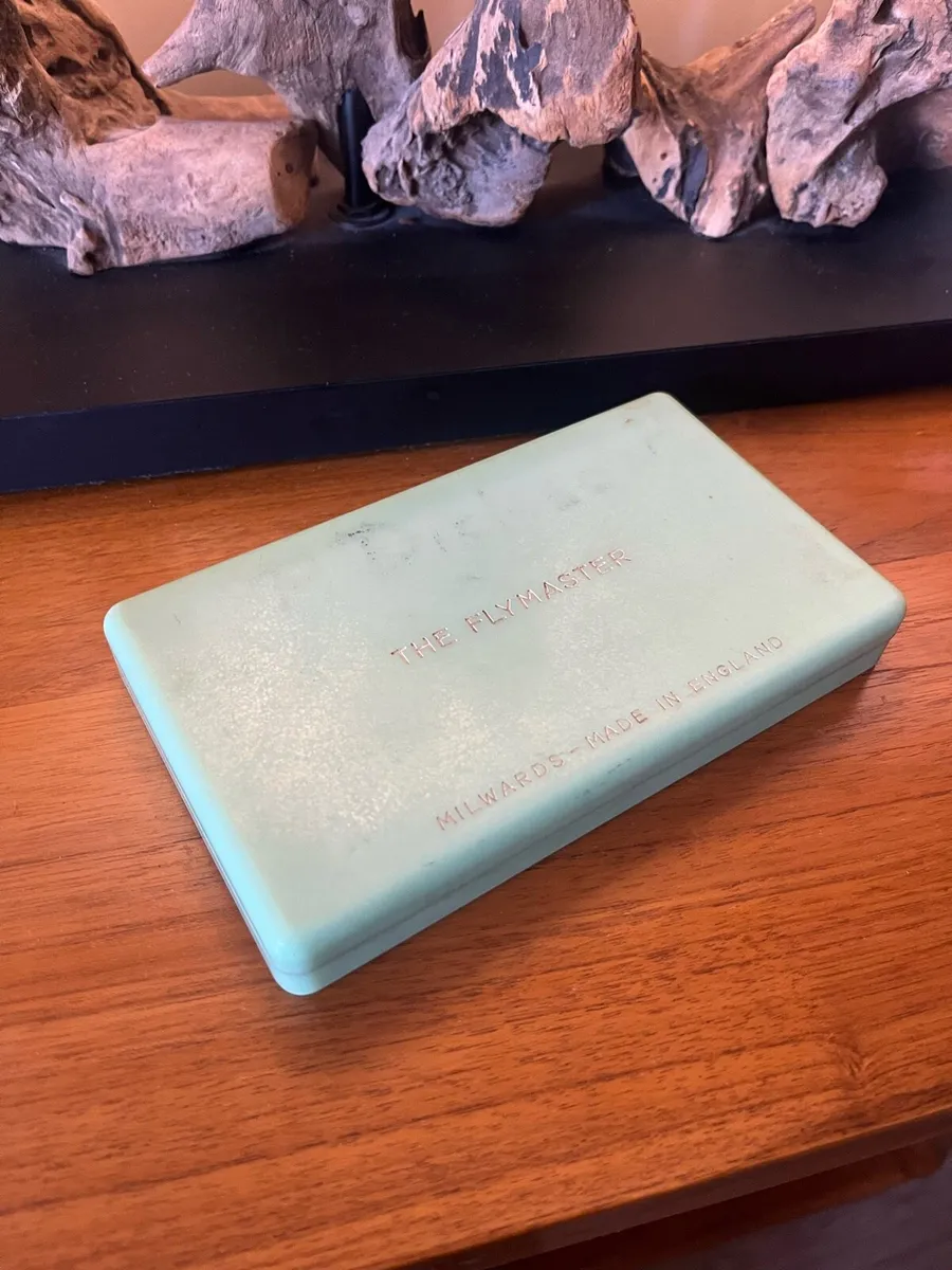 Vintage Milwards Fly Master Fly Fishing Case - Image 3