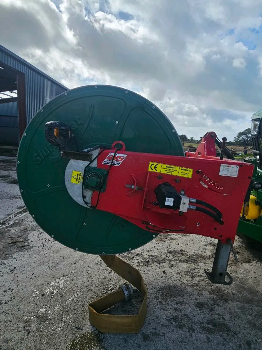 Slurry kat front reeler and doda pump. - Image 2