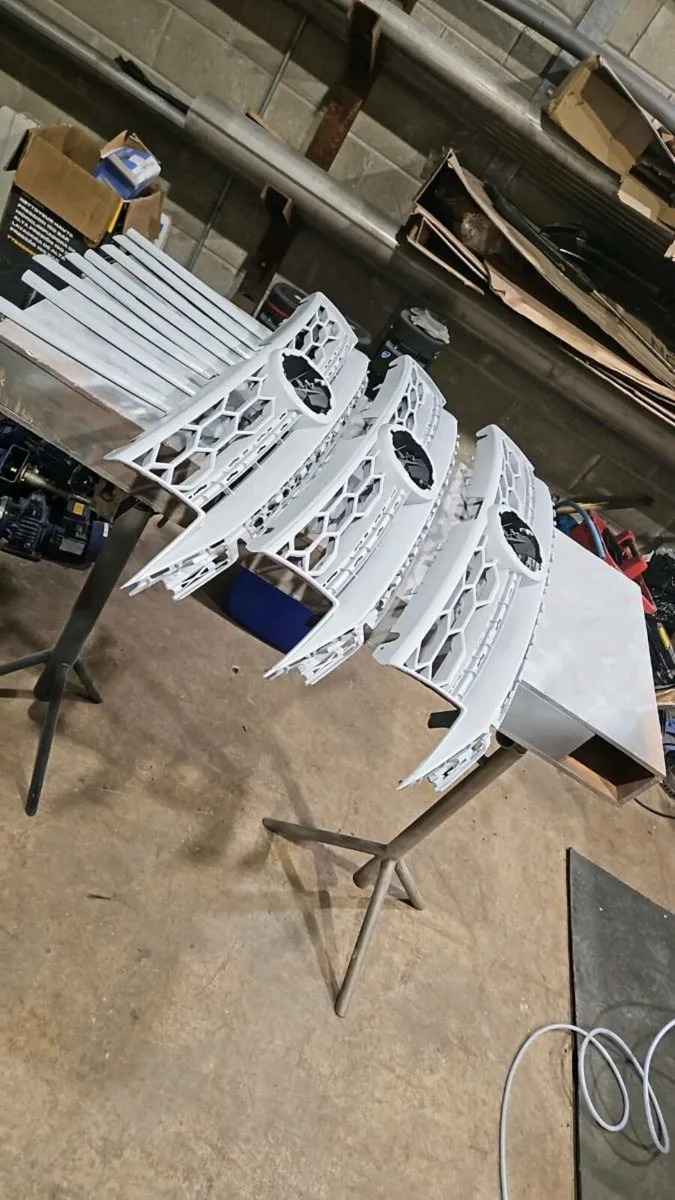 Vw caddy mk4 honeycomb mesh hybrid grills - Image 3