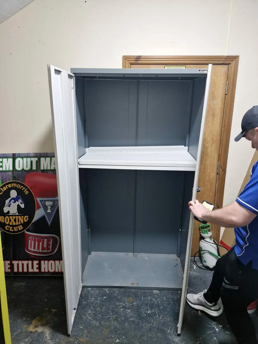 Storage cabinet - Image 2