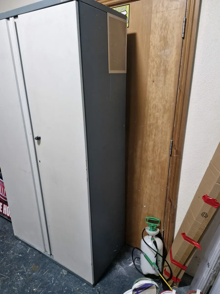 Storage cabinet - Image 4