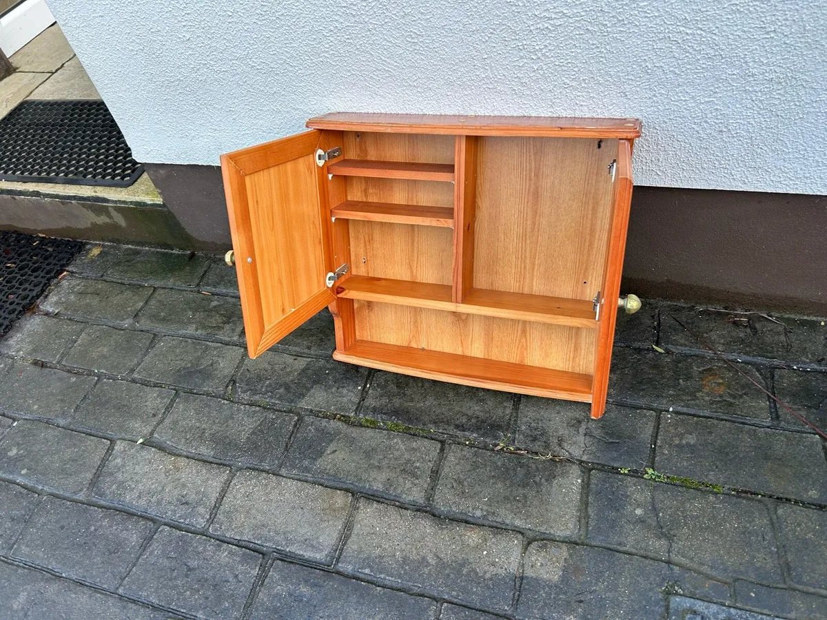 Bathroom Cabinet - Image 4