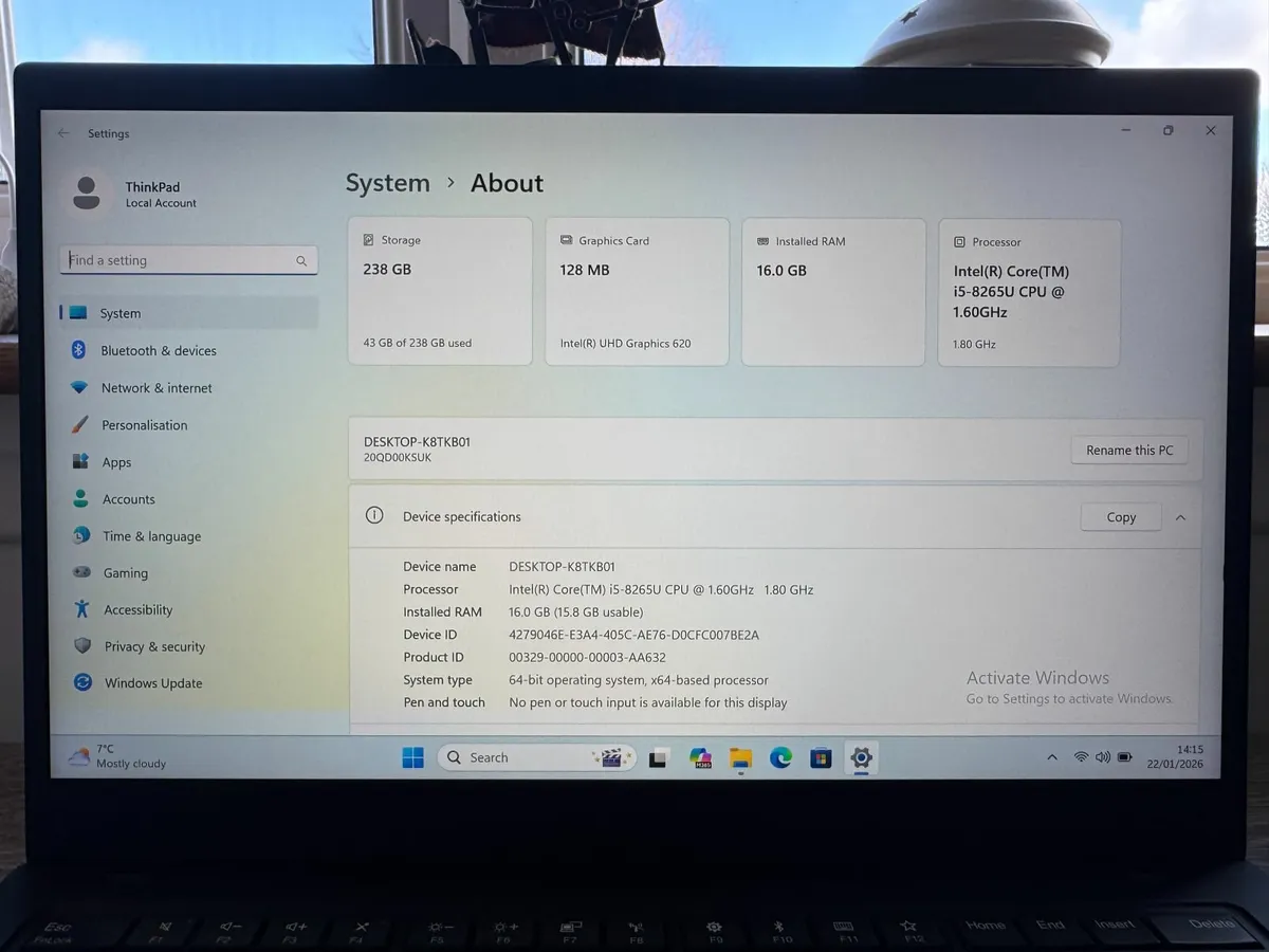 Lenovo ThinkPad X1 Carbon 7th Gen 14" Laptop - Image 3