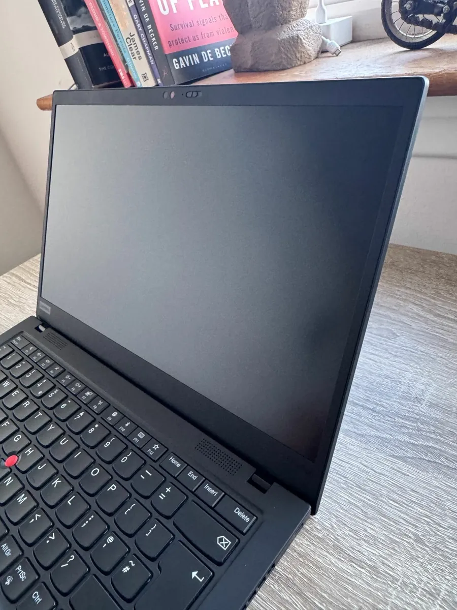 Lenovo ThinkPad X1 Carbon 7th Gen 14" Laptop - Image 4