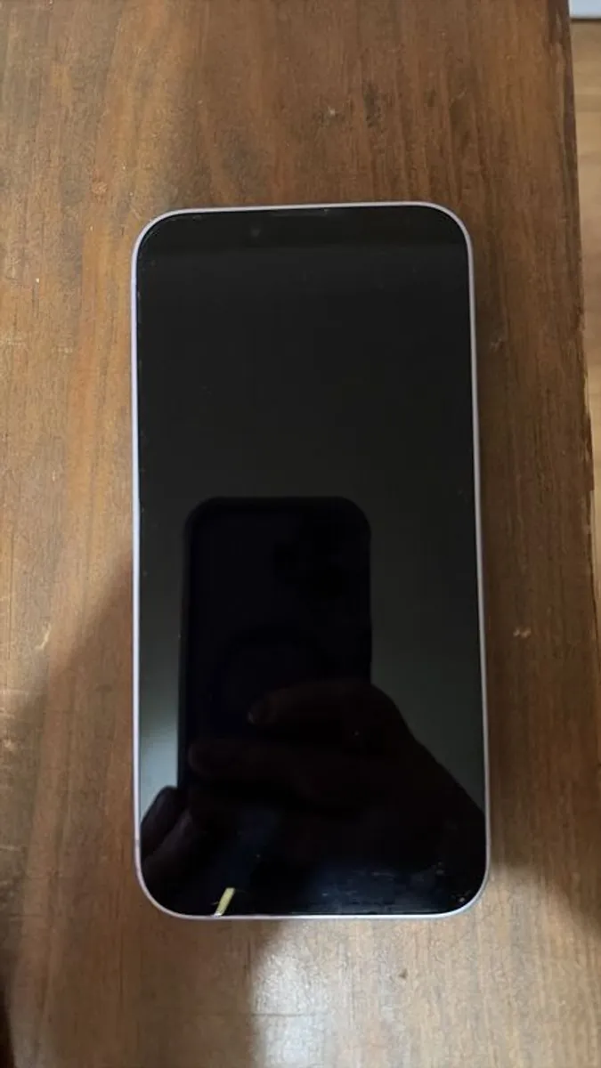 iPhone 14 - Image 4