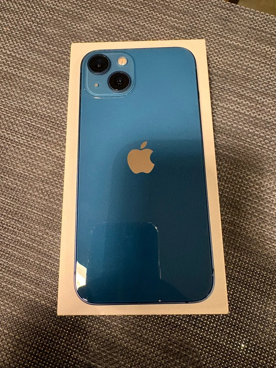 iPhone 13 - Image 3