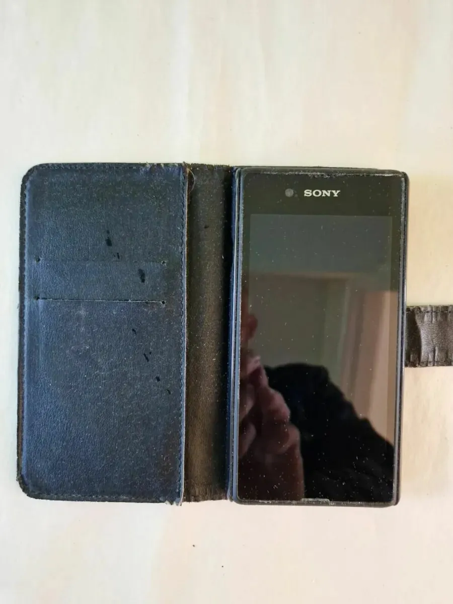 Sony Experia E3 Model D2203 Mobile Phone - Image 3