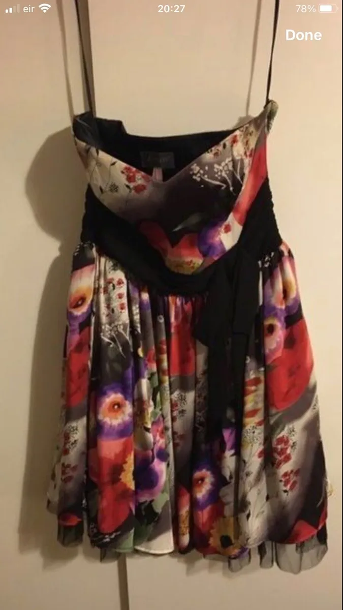 Ladies stunning dress size 14 €15 - Image 1