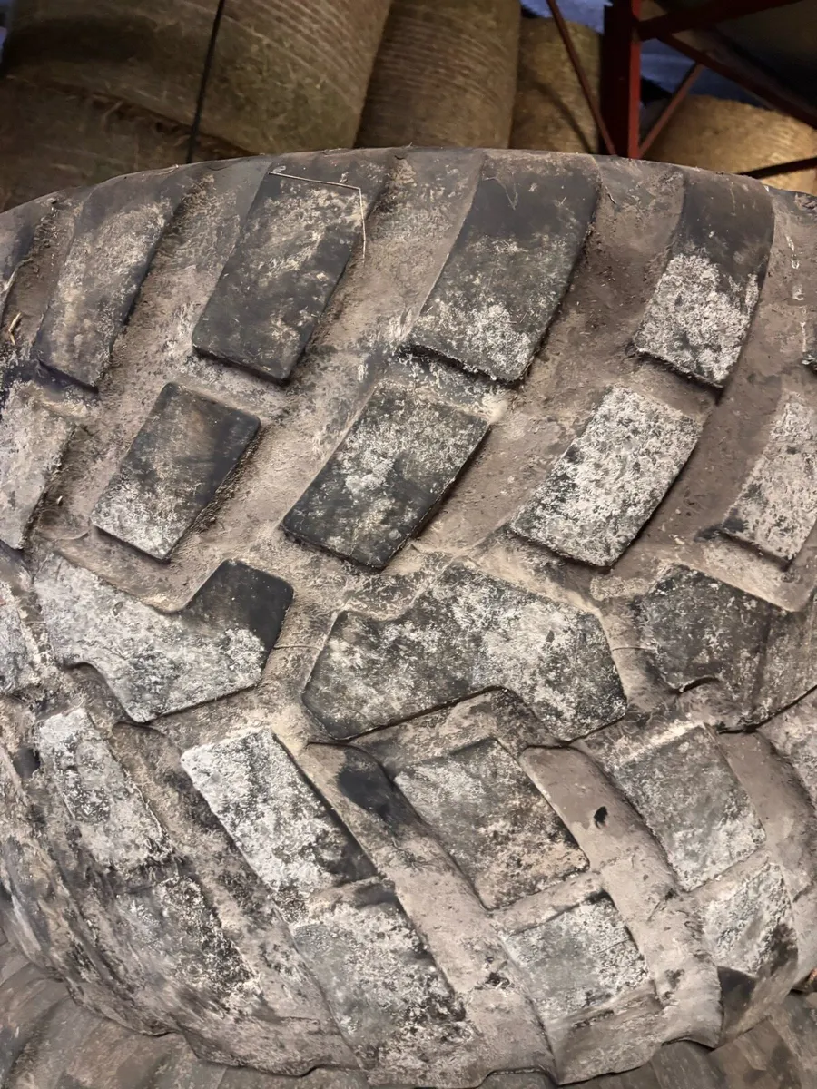 Tyres 620/40/22.5 - Image 3