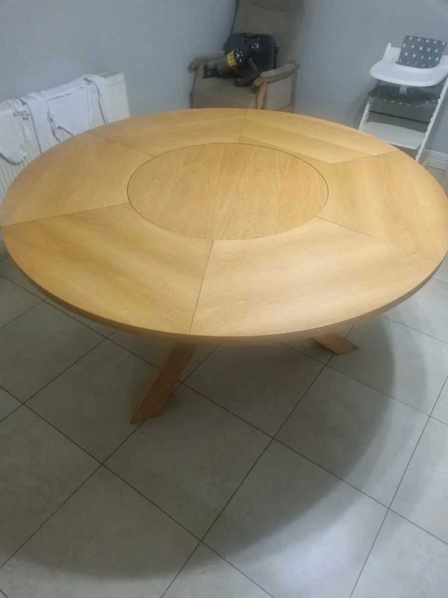 Round 5ft table - Image 3