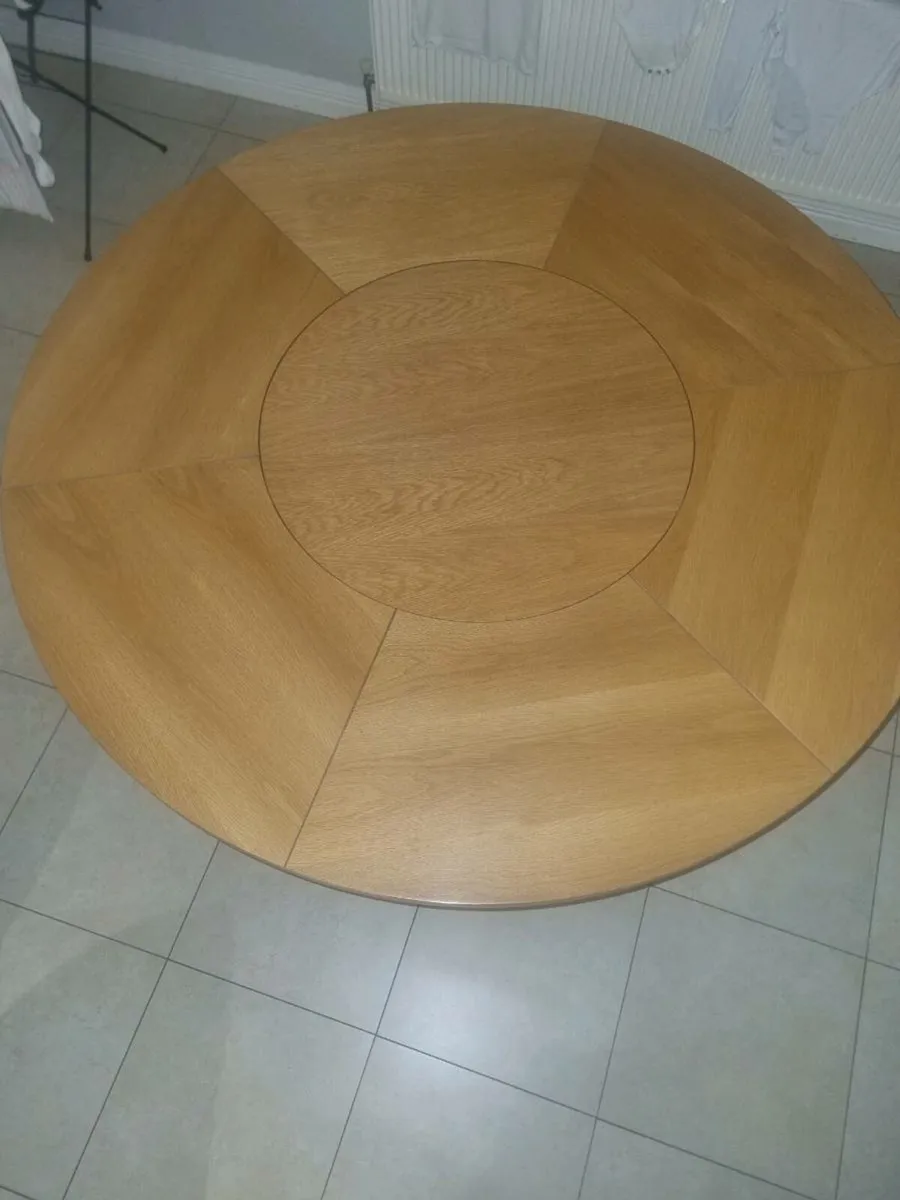 Round 5ft table - Image 4
