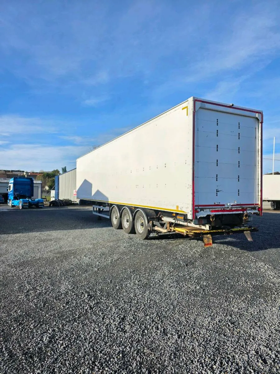 2016 SDC BOXVAN - Image 2