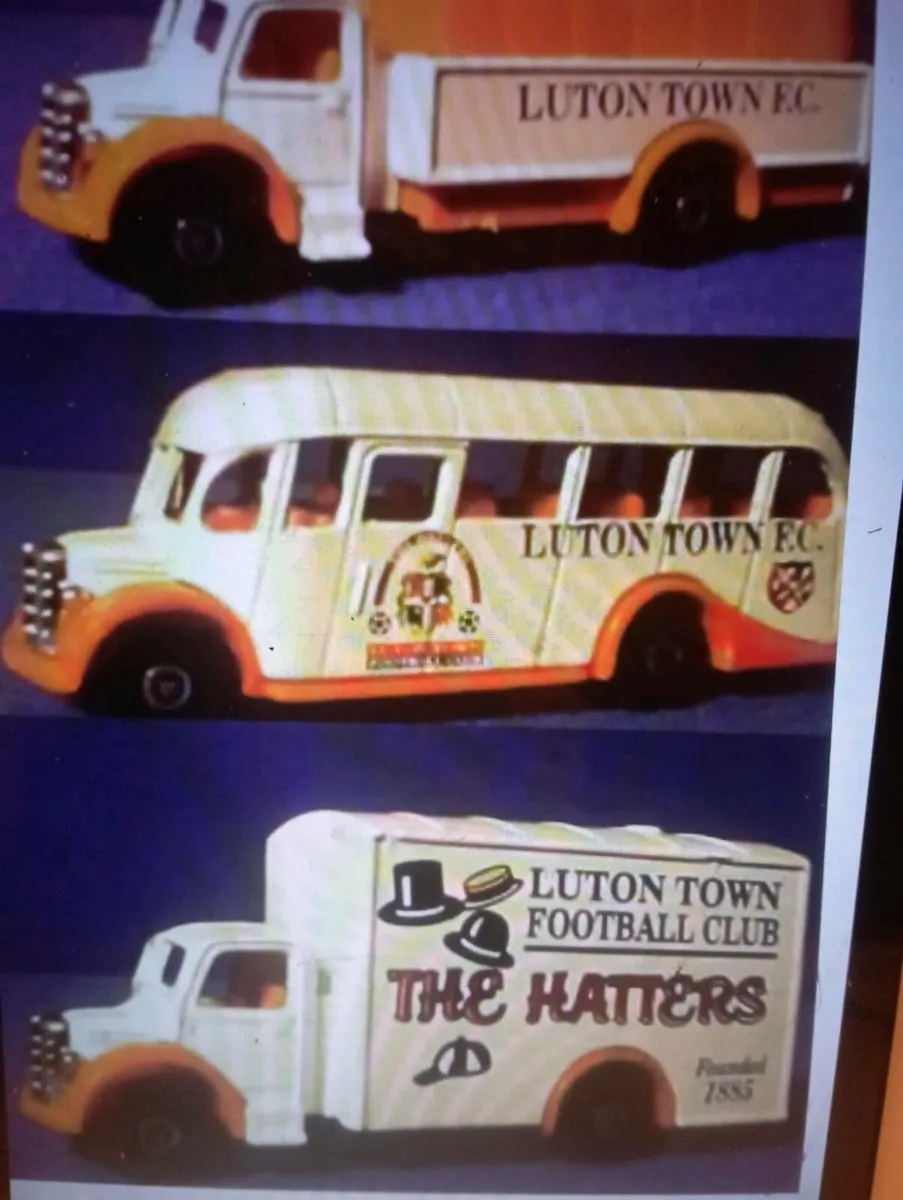 OXFORD LUTON FOOTBALL CLUB DIE-CAST MODLES - Image 2