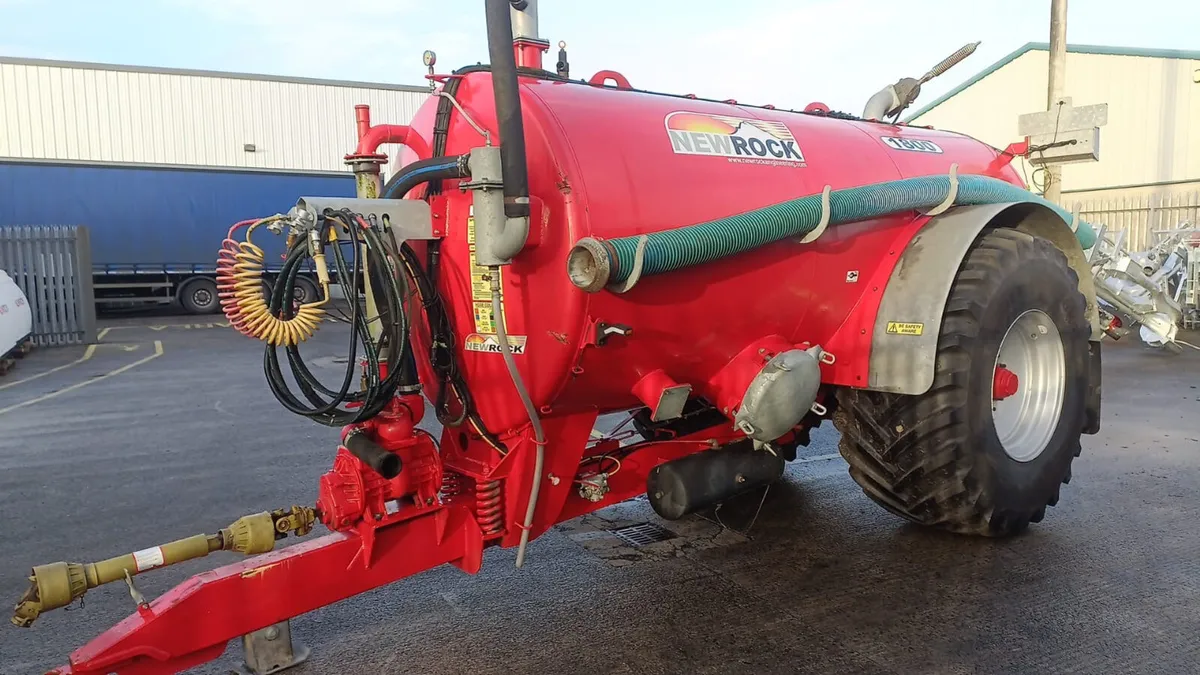 Newrock 1800 Tank - Image 4