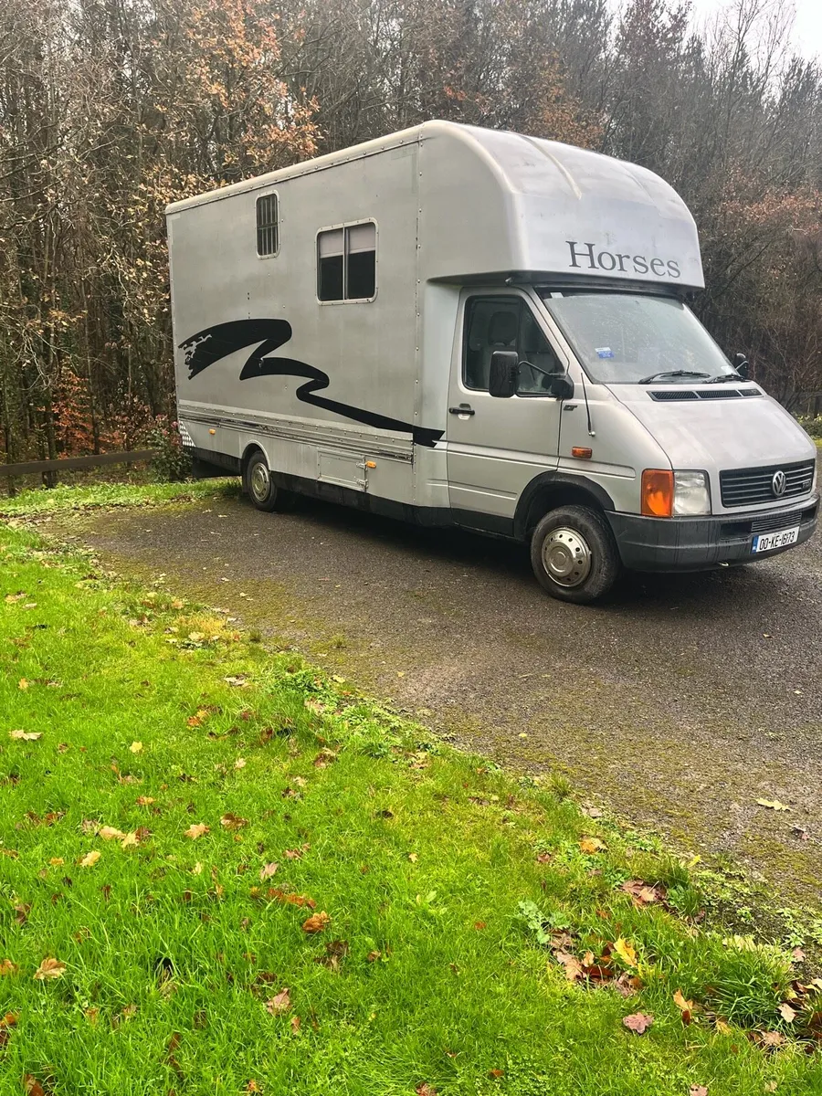 2 horse/pony little lorry. - Image 1