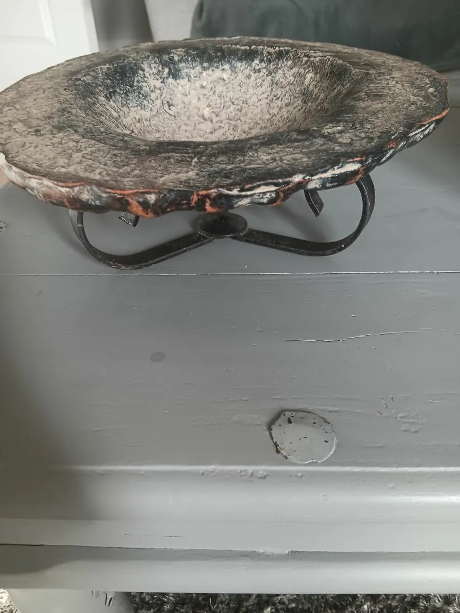 Stone bowl - Image 4