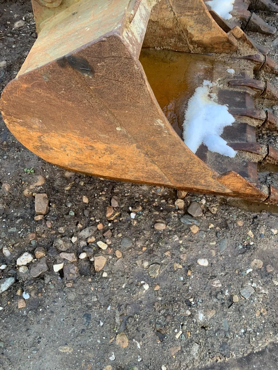 Digger bucket - 3 ft 6 - Image 4