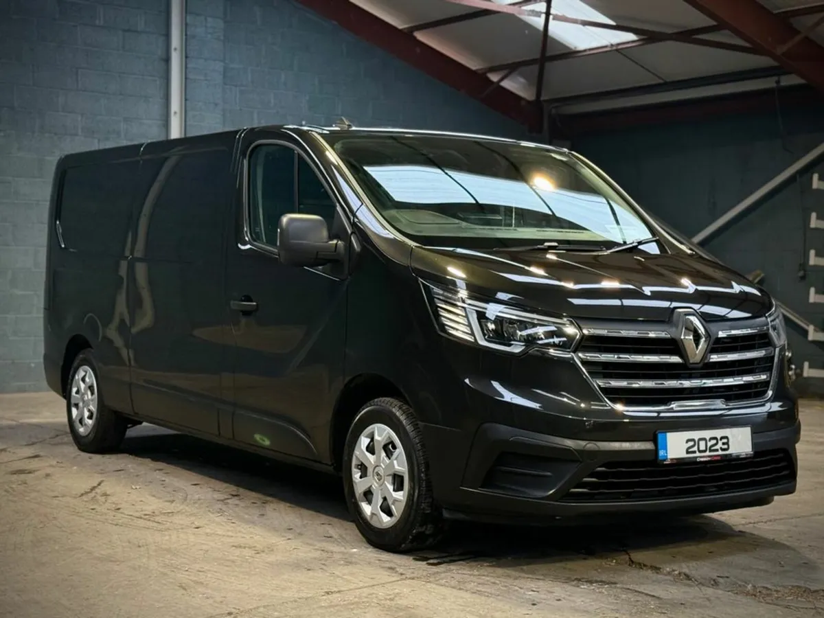 Renault Trafic LL30 BUSINESS PLUS DC // LOW MILEAG - Image 4