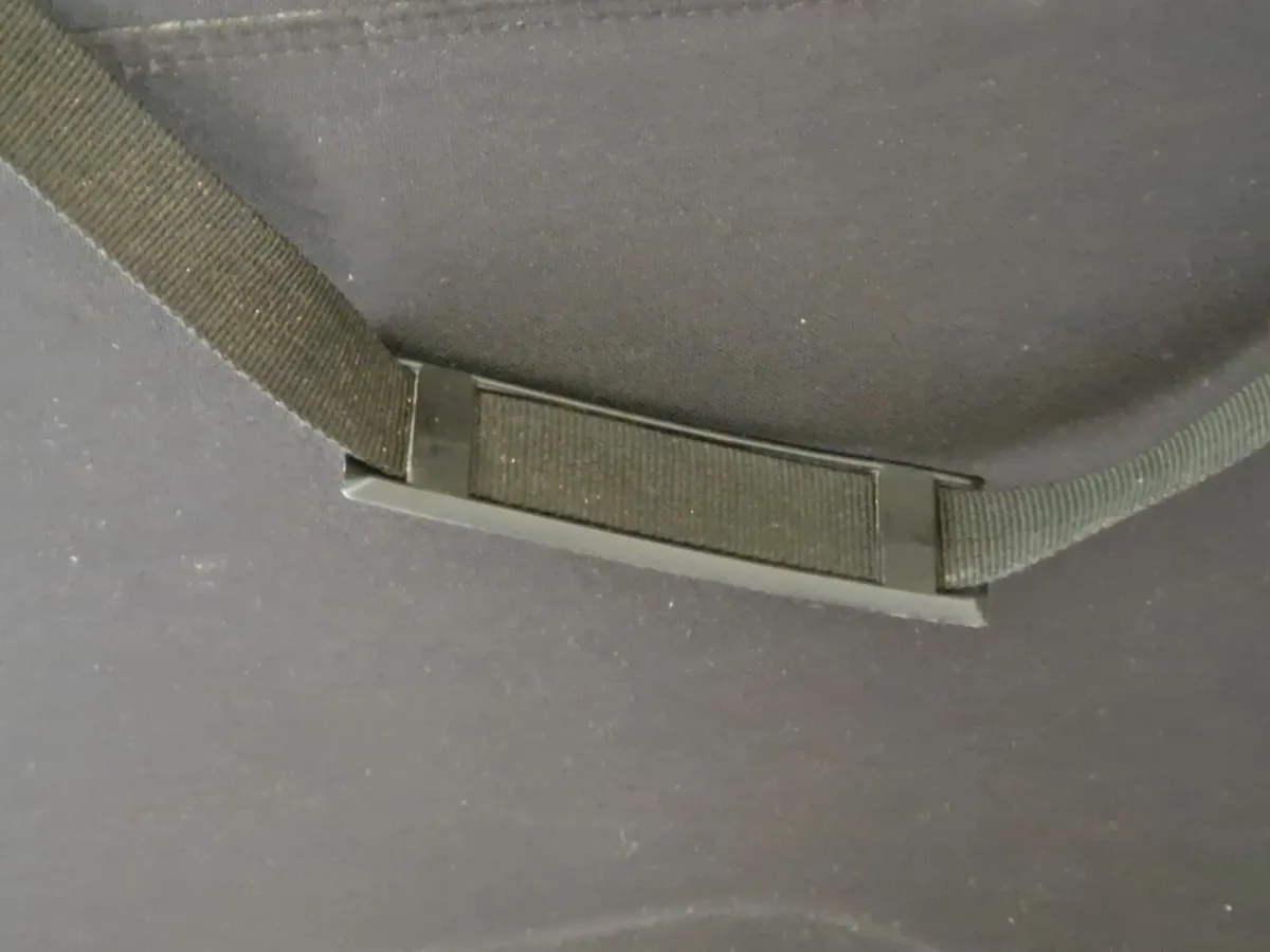 Portfolio Zipped Carry Case with Handle and Strap - Image 2