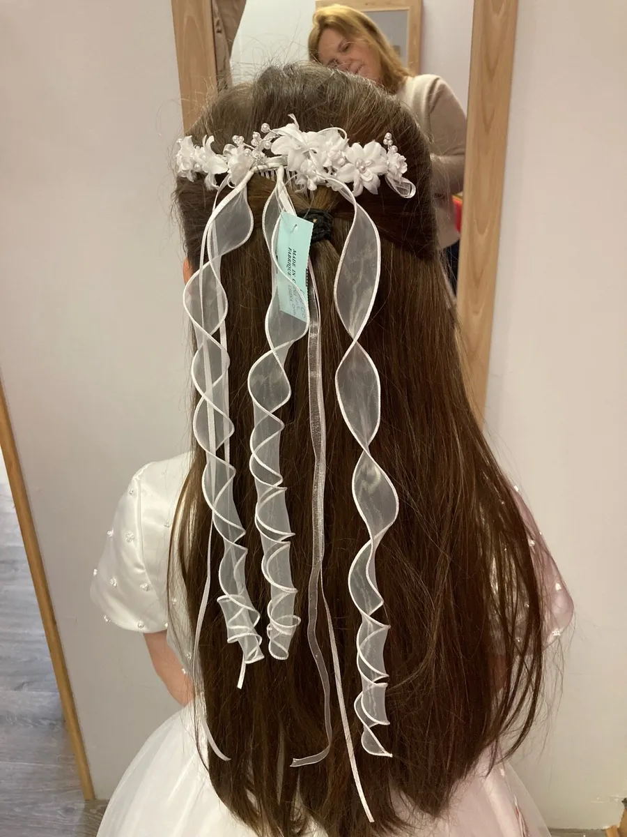 Beautiful Communion Dress + free accessories - Image 4