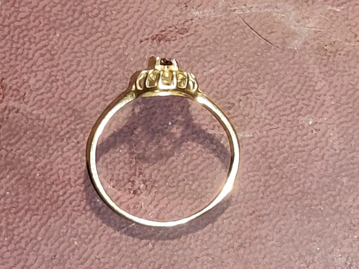 BASKEY GARNET, 9CT Gold New Ladies Dress Ring ! - Image 2