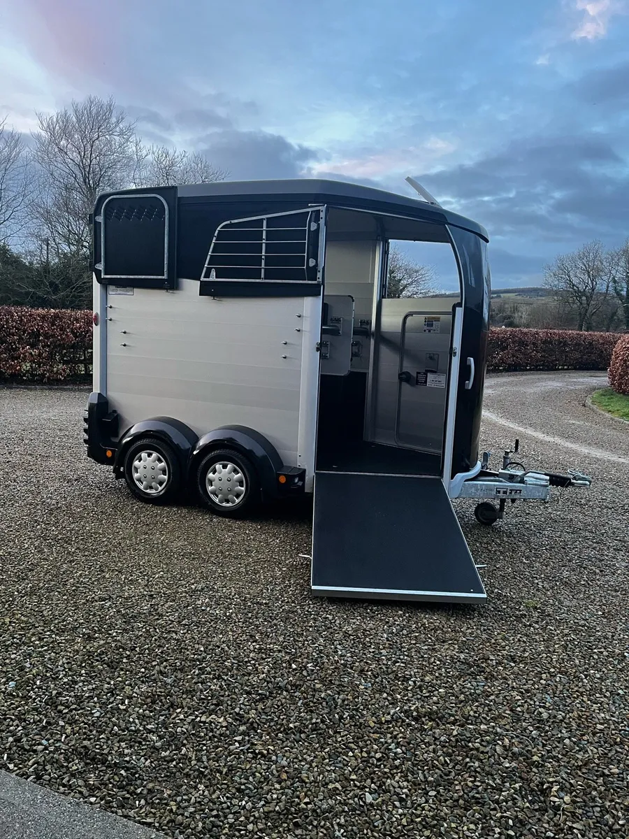 Ifor Williams HBX506 AS NEW - Image 3