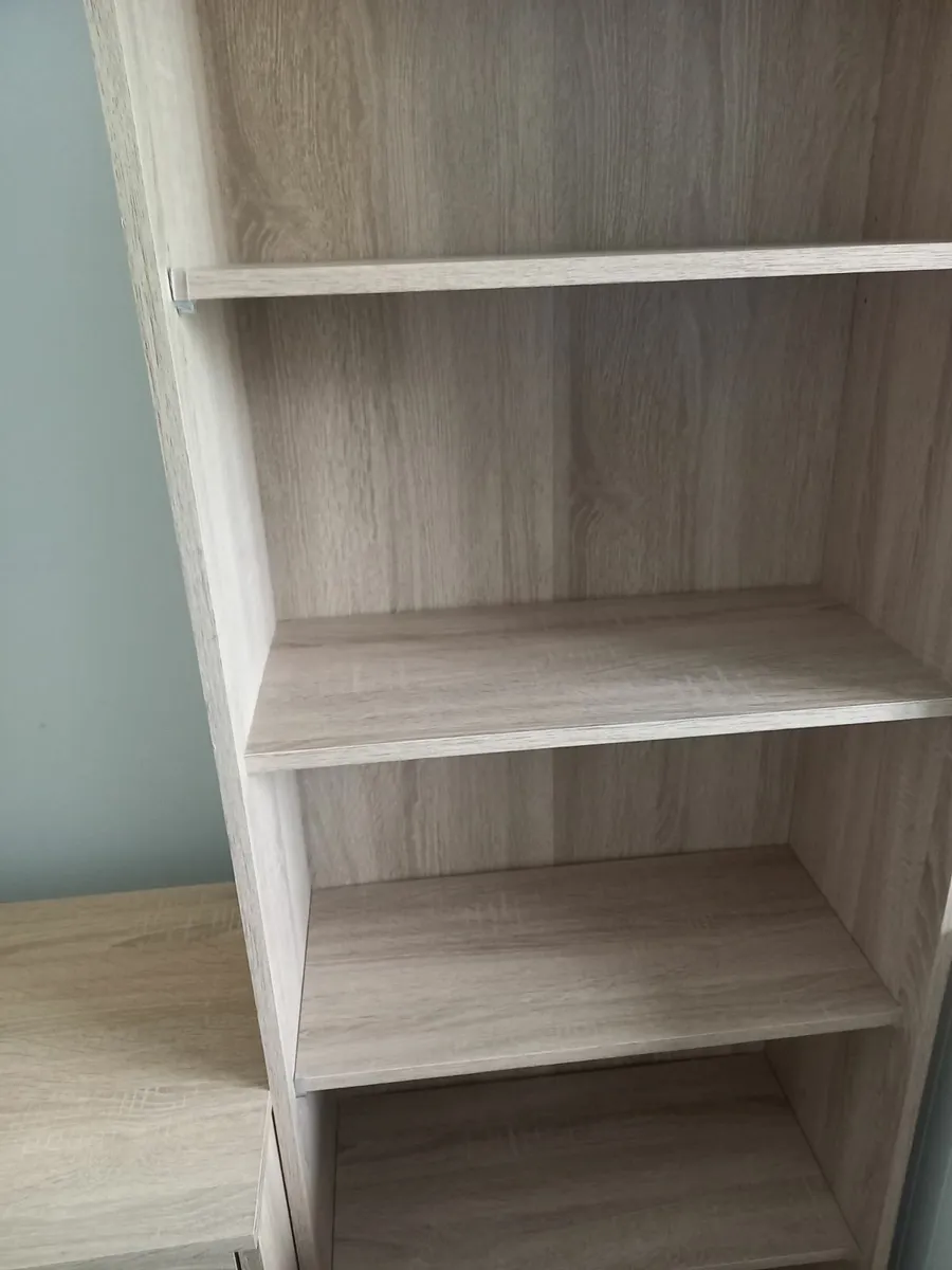 Bookshelf and desk - Image 2