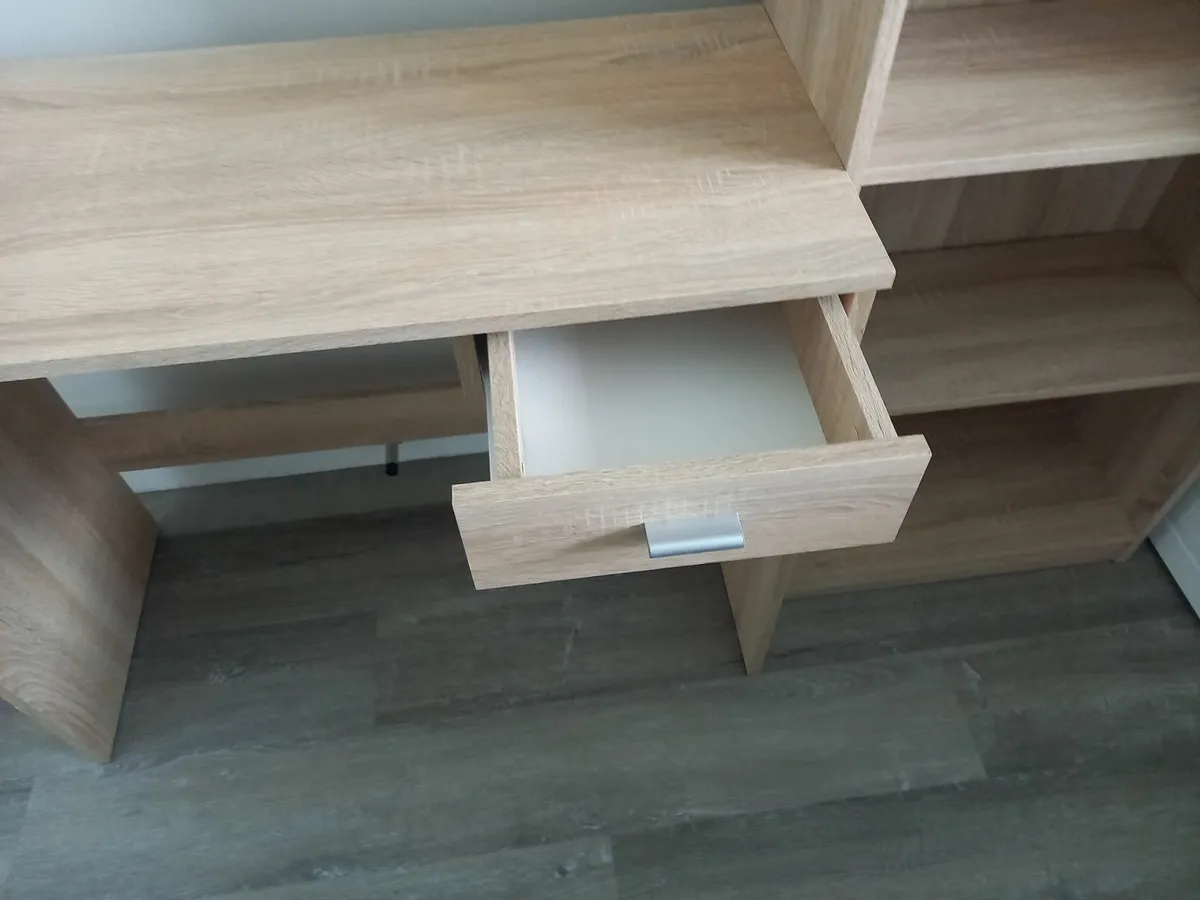 Bookshelf and desk - Image 4