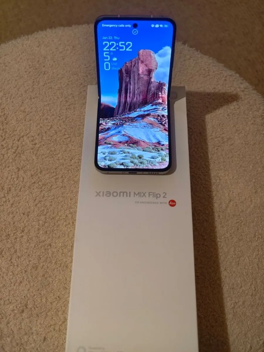 Xiaomi Mix Flip 2 - 12GB/256GB - Image 1