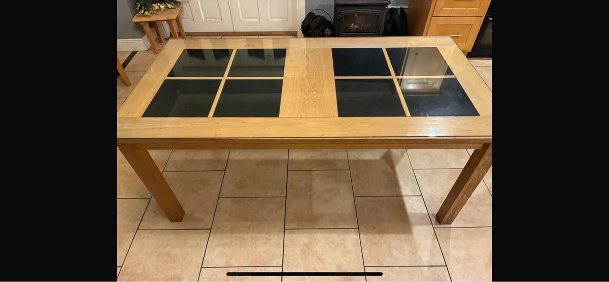 Dining Table and chairs - Image 4