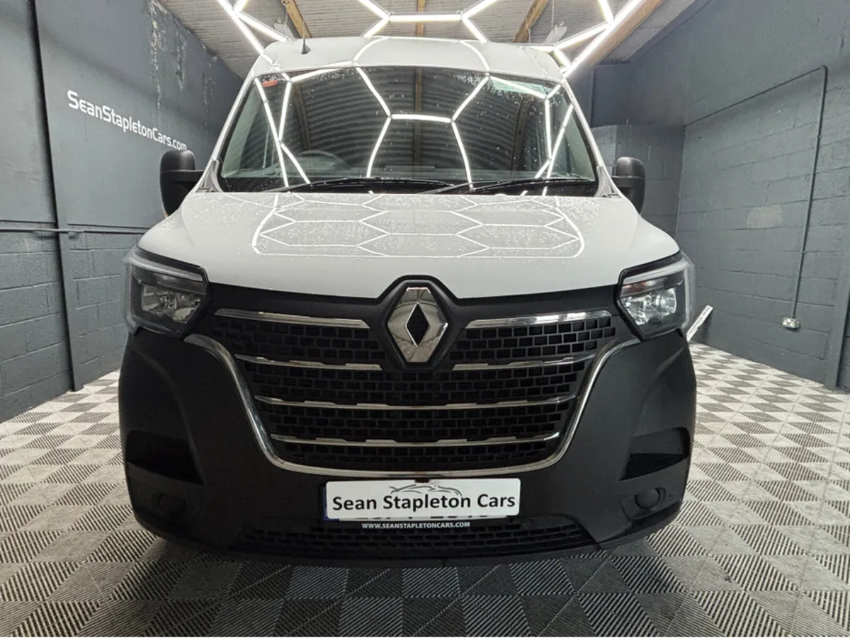 Renault Master FWD LM35 BLUE DCI 150+B 150+BUSINES - Image 2