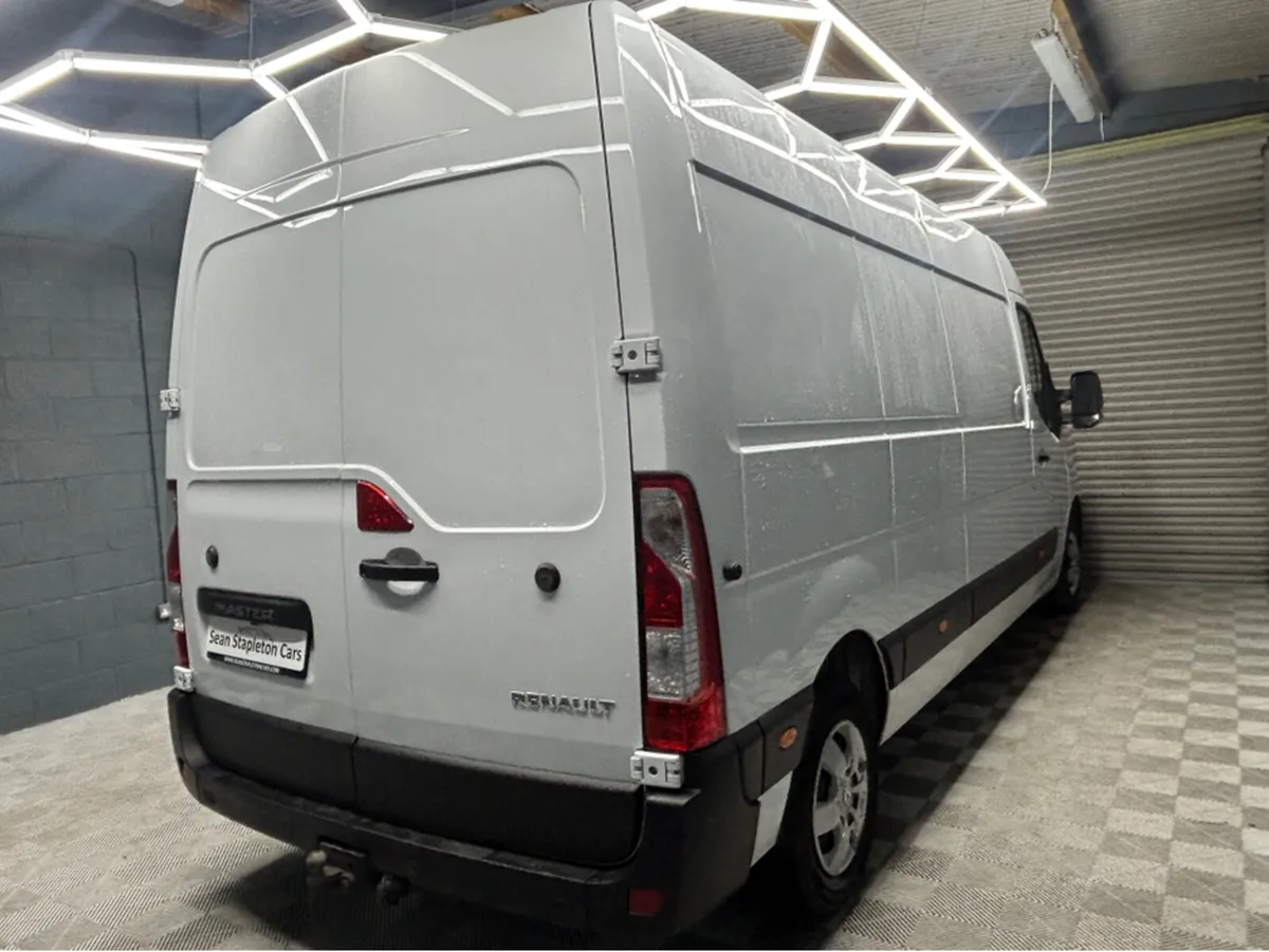 Renault Master FWD LM35 BLUE DCI 150+B 150+BUSINES - Image 4
