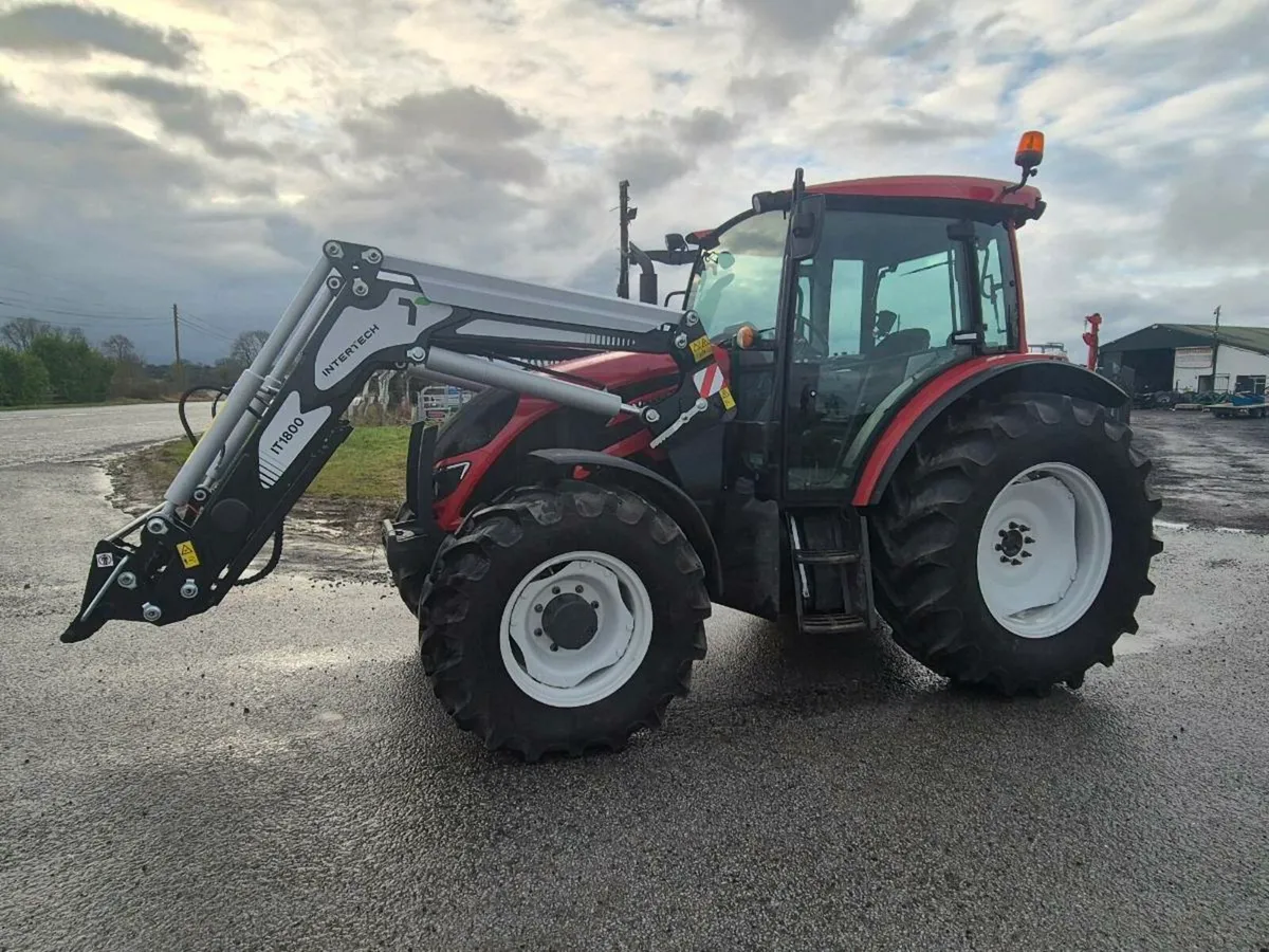 Valtra A135 - Image 1