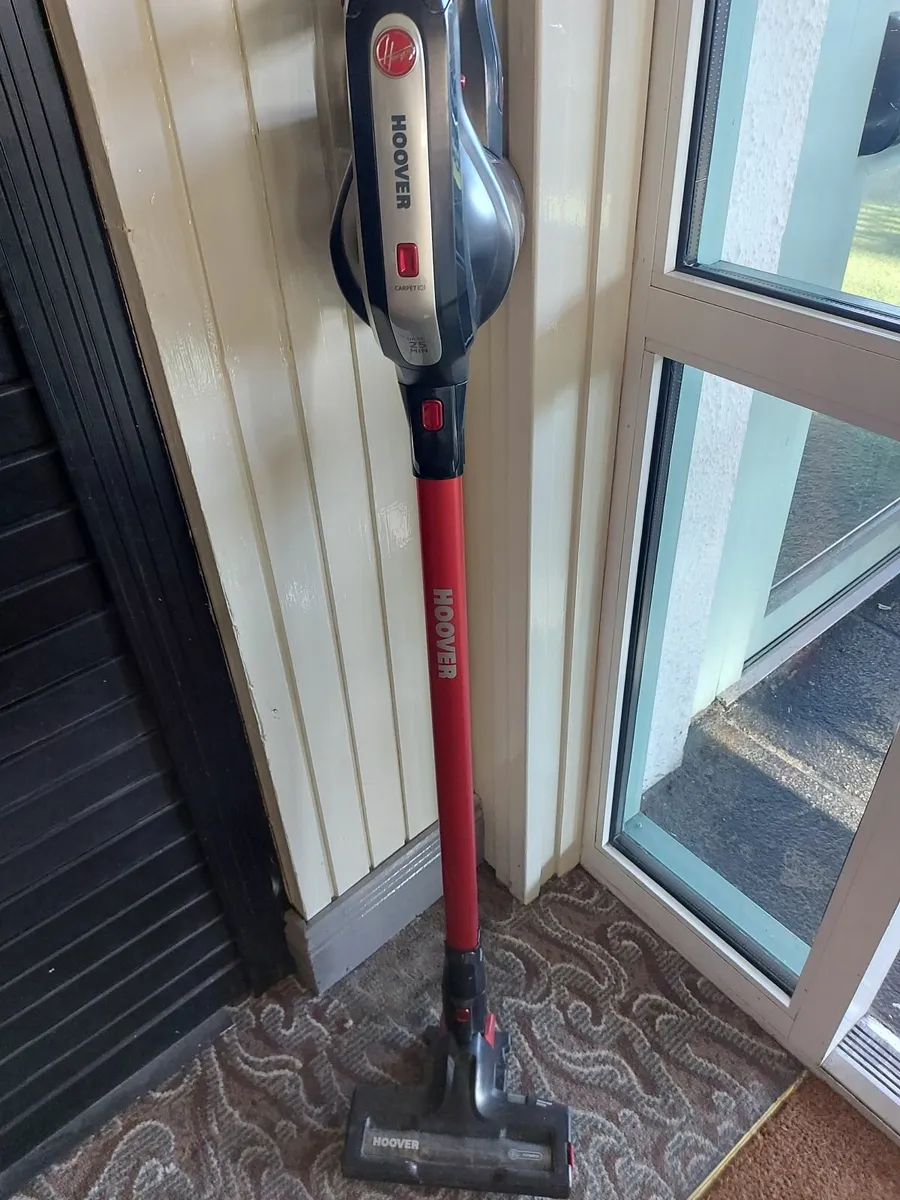 Hoover H-Free 100 Upright Vacuum Cleaner - Image 1