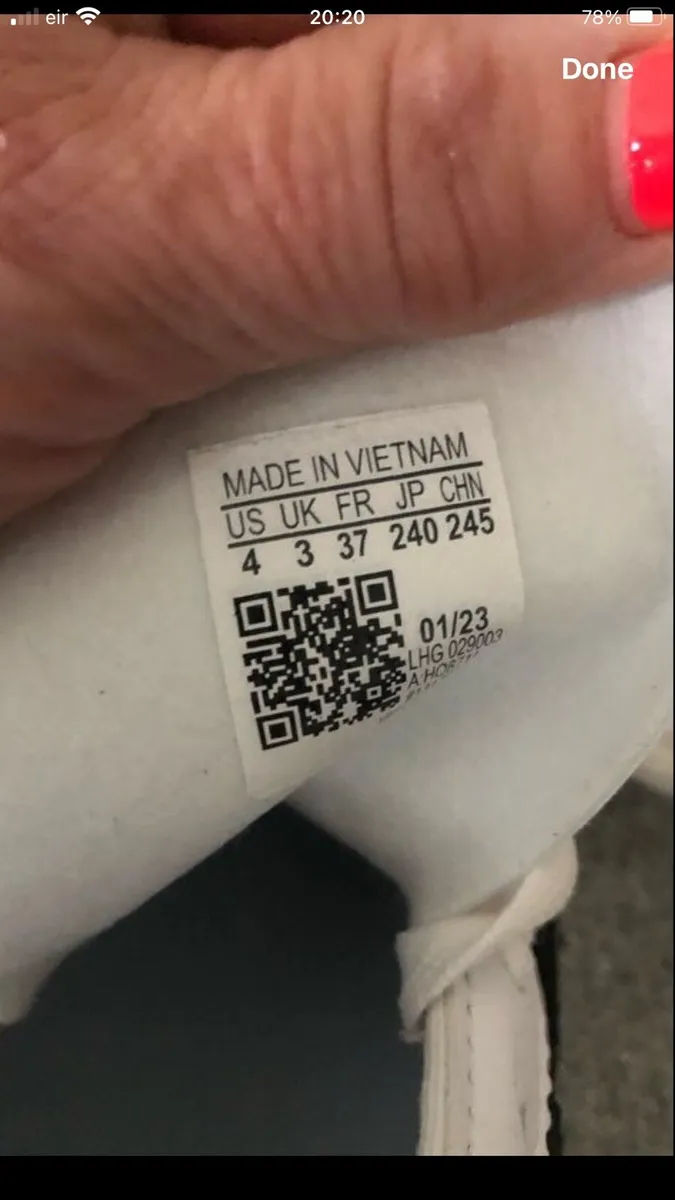 Mens new adidas trainers size 3 €25 - Image 4