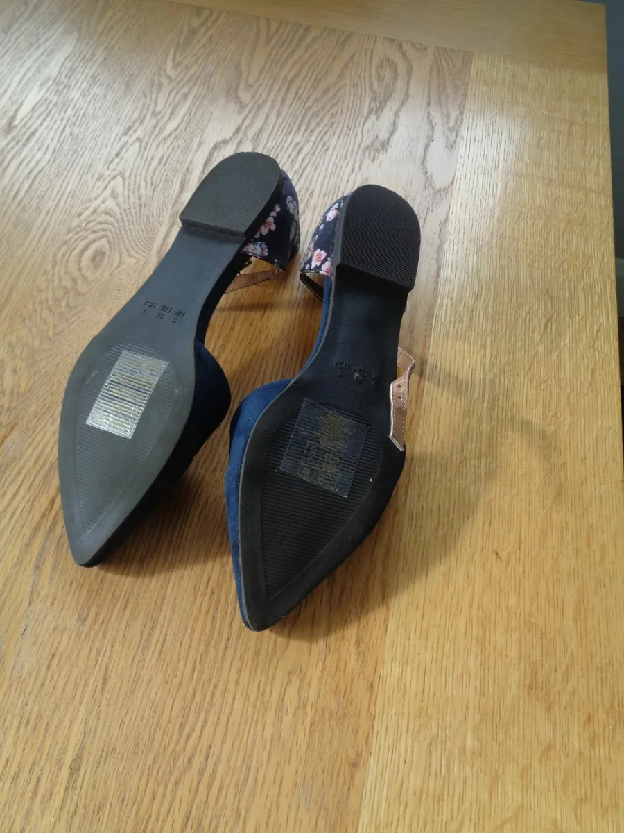 Ladies Shoes for Sale - Image 3