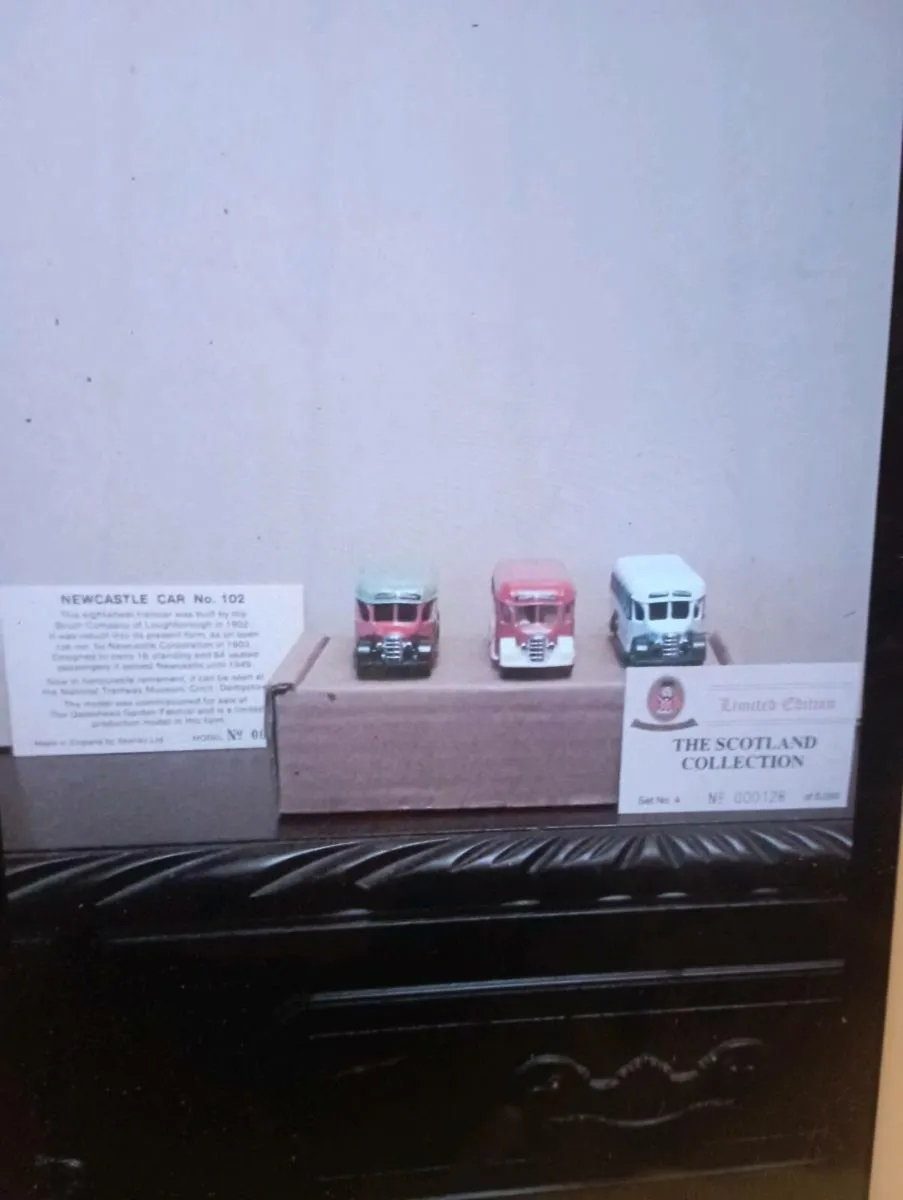 OXFORD DIE-CAST MODELS MINI CLASSIS BEDFORD  BUSES - Image 2