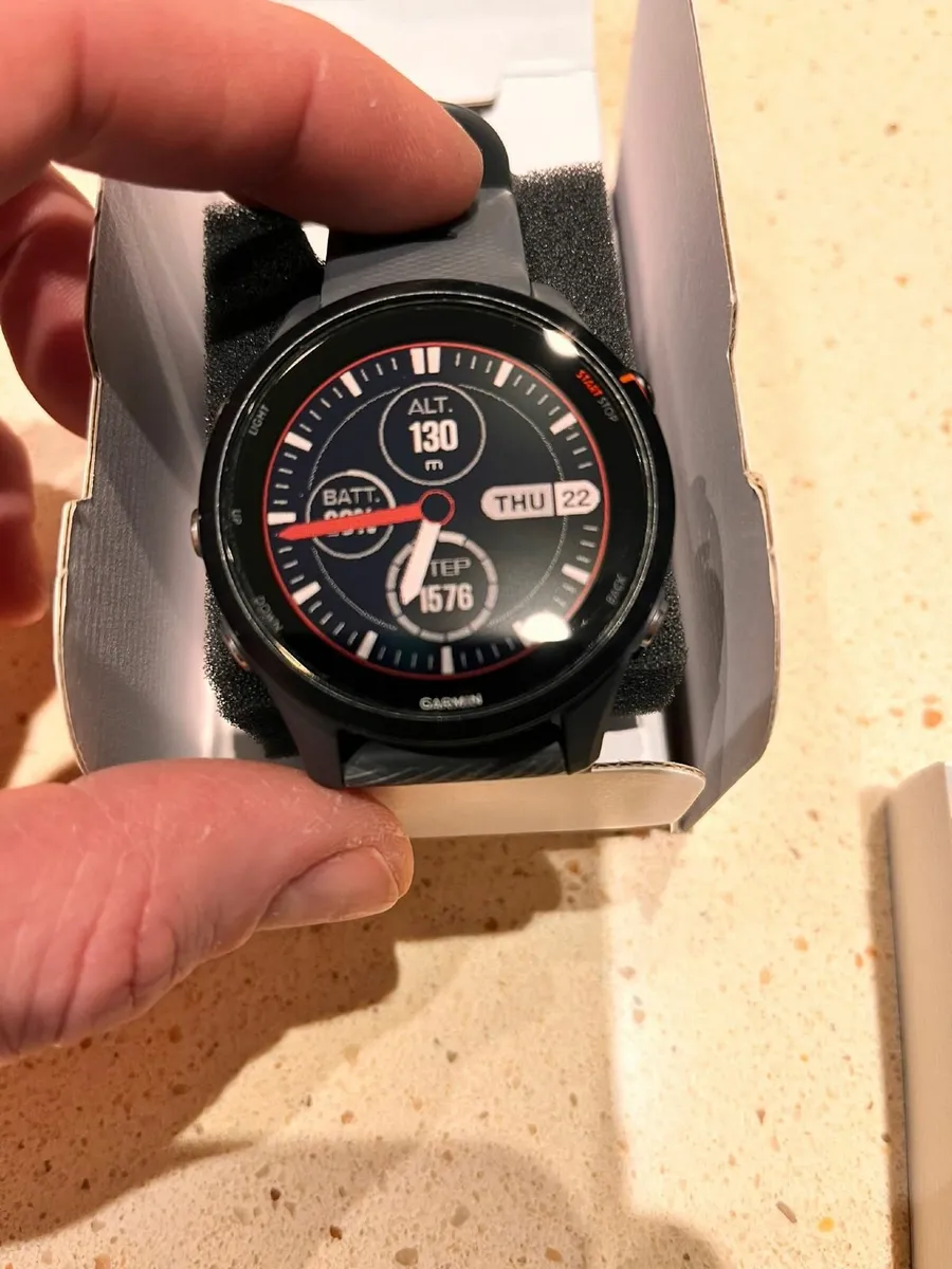 Garmin forerunner 255 - Image 1