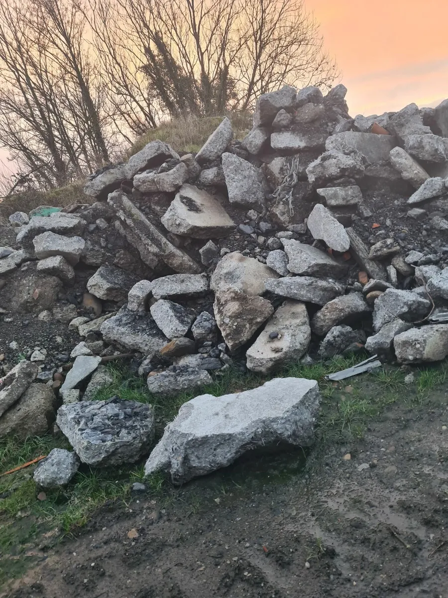 Broken concrete Free - Image 2