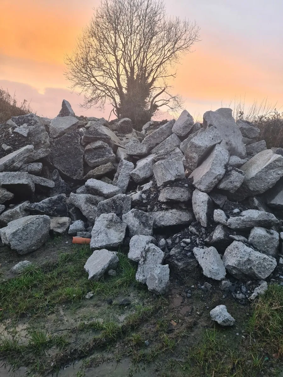 Broken concrete Free - Image 3