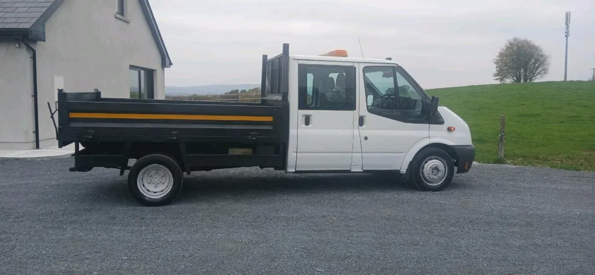 Ford transit tipper 6 seater RWD 12 months CVRT - Image 4