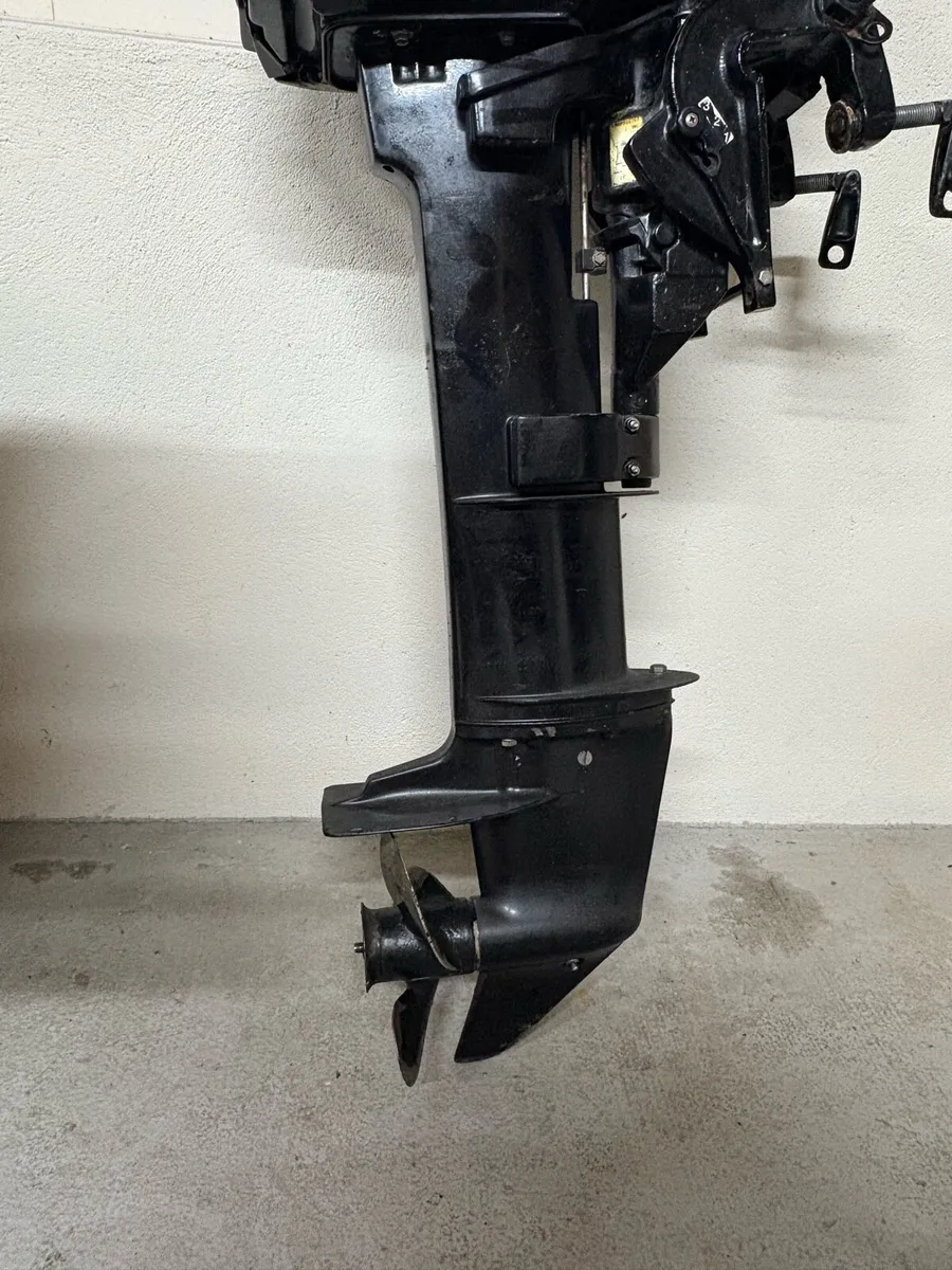 Mercury 8hp outboard - Image 4