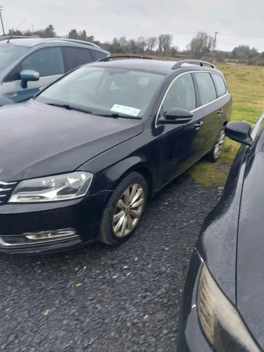 VW PASSAT 2011 1,6 TDI ESTATE BREAKING - Image 3